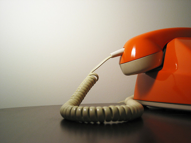 Hotline: tijdens een crisis
staat de telefoon roodgloeiend.